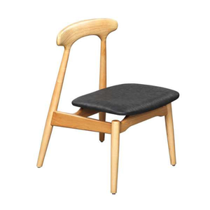 เก้าอี้ทำจากไม้สักที่มีรูปทรงที่เป็นเอกลักษณ์และมาพร้อมด้วยดีไซน์ทันสมัยสำหรับร้านกาแฟและร้านอาหาร - Product Image 3