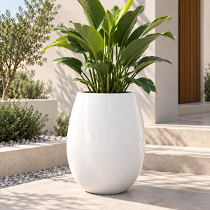 Maceta de Fibra de Vidrio Personalizada con Patrón Artístico de Piedra, Jardinera Moderna con Pedestal para Proyectos Comerciales al Aire Libre - Product Image 2
