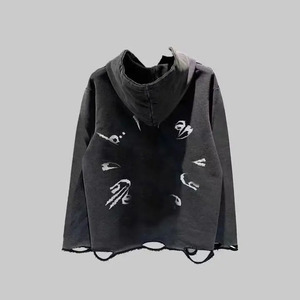 Hoodie surdimensionné personnalisé imprimé, effet délavé, avec design déchiré et vieilli, ourlet brut et coupe courte pour streetwear masculin – Grande vente - Product Image 2