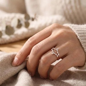 Bague minimaliste en or massif 10K 14K 18K avec diamants de laboratoire courbes, chevron, marquise et ronds, couleur DEF, clarté VS VVS - Product Image 4
