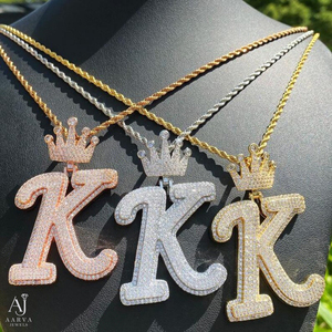 Colgante de Letra Personalizado de Plata 925 con Moissanita, Amuleto Inicial de Corona, Joyería Hip Hop para Hombres, Mujeres y Unisex, Ideal para Fiestas - Product Image 1