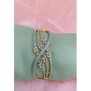 Brazaletes de Latón con Circonitas de Diseño Real y Calidad Premium para Bodas y Fiestas, para Mujer - Product Image 1