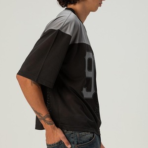 Maillot de football américain tendance pour homme en maille, col en V, avec numéro scintillant, style streetwear, vente en gros OEM - Product Image 4
