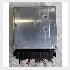 Module de commande moteur ECU Bosch DME d'occasion, compatible avec BMW, pièces détachées auto. - Product Image 3