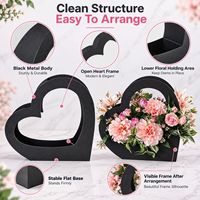 Support floral en métal en forme de cœur pour cimetière, base d'arrangement floral commémoratif pour décoration de tombes, vente en gros, OEM ODM