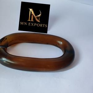 Cadena de Resina Decorativa Moderna Hecha a Mano, Elegante Adorno Colgante para Hogar, Oficina y Colección de Regalos - Product Image 2