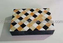 Boîte à bijoux design créatif bague de fiançailles élégante boîte à bijoux incrustée de bois/résine taille personnalisée pour filles et femmes - Product Image 3