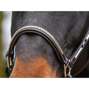 Halter anatomique en cuir de bride indienne de haute qualité avec rembourrage souple Style de selle occidentale en laiton massif - Product Image 3