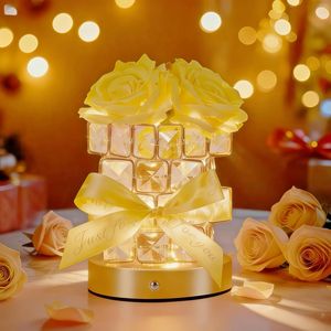 Romantica Lampada Notturna a 3 Colori Cangianti con Controllo Touch, Alimentata USB, Elegante Lampada Rosa in Cristallo, Base in Cristallo Giallo, Idea Regalo Perfetta - Product Image 1