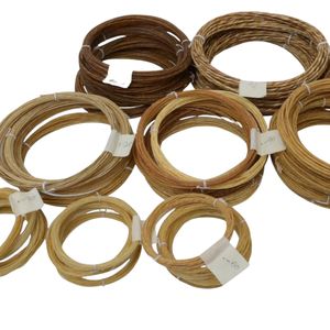 Parece ser una bobina de cuerda de goma natural, con alambre de unión de hierro o acero recocido. Características clave incluyen - Product Image 6