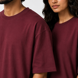 Camiseta Unisex Borgoña Oversize con Hombros Caídos, Corte Regular, Mangas Cortas y Tejido 100% Algodón Transpirable para Streetwear - Product Image 3