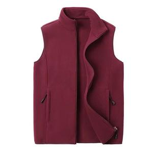 Gilet sans manches en polaire coupe ajustée à col en V, coupe-vent et écologique, personnalisable avec logo OEM pour hommes, idéal pour les costumes - Product Image 2