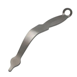 Retractor de Rodilla Chandler de 9.5 Pulgadas, Curvo, de Acero Inoxidable, Retractor Quirúrgico Ortopédico con Mango Curvo, CE - Product Image 1