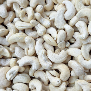 Manufacturing Wholesale Cashew <b>Nuts</b> Raw Cashew <b>Nuts</b> Cashew <b>Nuts</b> Wholesale Exported To Asia, EU, Middle East - Product Image 1