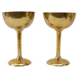 Verre élégant et personnalisé avec finition cuivrée et impression autocollante, idéal pour servir différents types de boissons et pour le bien-être. - Product Image 4