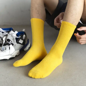 Calcetines Deportivos de Corte Bajo - Malla de Algodón Suave con Amortiguación, Tejido de Secado Rápido y Diseños Coloridos de Dibujos Animados para Uso Deportivo - Product Image 3