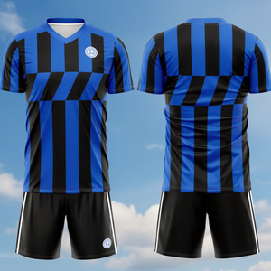 Ensemble de maillots de football personnalisés 2026 pour enfants, respirants, à manches courtes, pour garçons et filles, idéal pour l'école et les sports scolaires - Product Image 2