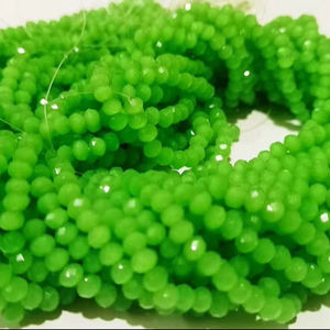 Perles de calcédoine verte facettées en forme de rondelle, 4 mm, 19 pouces de long, vendues par brin - Product Image 4
