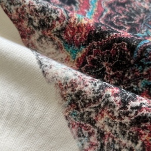 Sudadera Corta de Felpa Francesa con Cuello Redondo y Logotipo Grabado para Mujer, Estilo Urbano, Venta al por Mayor Personalizada - Product Image 6