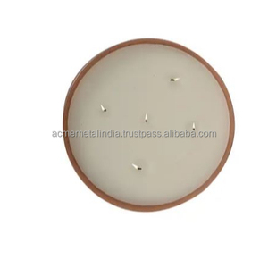 Bougeoir en métal plaqué or avec formes et tailles personnalisées, parfait pour une décoration de table intérieure élégante - Product Image 1