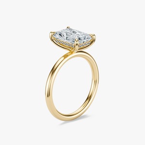 Anillo de Compromiso Solitario de Diamante Cultivado en Laboratorio, Corte Radiante, 3.5 Quilates, Oro Amarillo de 14K, Venta al Por Mayor - Product Image 2