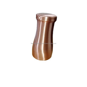 Bouteille de cuivre potable bénéfique pour la santé Bouteille d'eau et pichet avec couvercle hermétique Fabriqué en Inde - Product Image 1