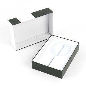 Caja de Regalo de Lujo con Impresión Personalizada para Cables y USB, con Inserto de Espuma para Cargador Inalámbrico - Product Image 4