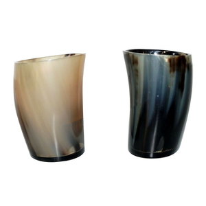 Verre à boire artisanal en corne de buffle, fait main, écologique, tasse naturelle pour la cuisine et la décoration - Product Image 1