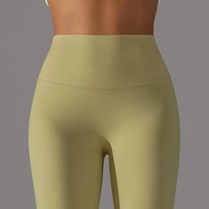 Legging athlétique pour femmes, matière extensible flexible pour la course à pied, l'entraînement et les performances en salle de sport - Product Image 5