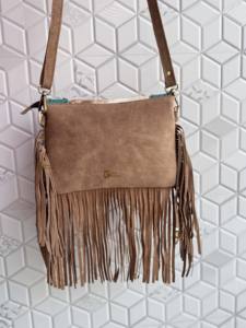 Sac bandoulière artisanal en cuir de vachette avec franges et pierres turquoise, style bohème gypsy, multi-usages, pour femme - Product Image 5
