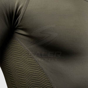 Nueva Camiseta de BJJ con Corte Ajustado, Tejido de Secado Rápido, Material Transpirable y Elasticidad Cómoda para Correr y Entrenar - Product Image 5