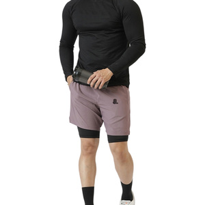 Pantalones Cortos Deportivos para Hombre, Rojos, de Secado Rápido, Cintura Media, Cierre con Cordón, Logotipo Frontal, Franja Lateral, Tela de Poliéster, Estilo Urbano - Product Image 2