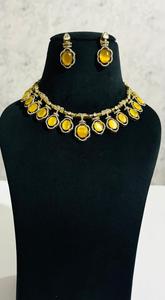 Conjunto de Collar Gargantilla con Piedra Ovalada Amarilla y Pendientes a Juego Chapados en Oro, Joyería de Moda para Mujer, para Bodas y Fiestas - Product Image 4