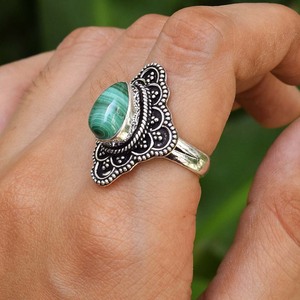 Bague en argent malachite, argent sterling 925, bijoux faits à la main, bague élégante pour elle, cadeau pour femme - Product Image 3