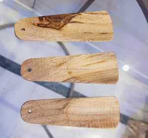 Cuerno de zapato de madera de bambú para botas, regalos para hombres, cuernos de zapato para botas para personas mayores y niños, palo de ayudante de zapato de Saniya, artesanía - Product Image 1