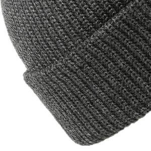 Bonnet personnalisé avec patch tissé pour les marques de streetwear, en tricot côtelé, marque privée, fournisseur en gros aux États-Unis - Product Image 2