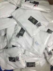 บริการ OEM ขั้นต่ำในการสั่งซื้อน้อย เสื้อแจ็คเก็ตกันฝนผู้ชายแบบมีฮู้ด สไตล์ลำลอง สำหรับฤดูหนาว ผลิตจากโพลีเอสเตอร์ 100% ระบายอากาศได้ดี แห้งเร็ว คุณภาพสูง สินค้ามาใหม่ - Product Image 6