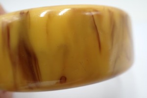 Brazalete de Resina Epoxi Premium, Joyería Hecha a Mano con Color Personalizado para Mercados Mayoristas de Moda - Product Image 2