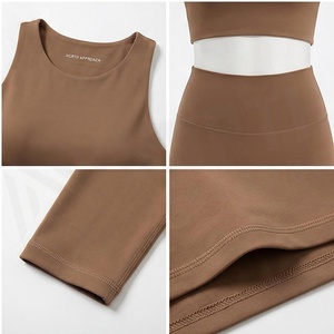 Ensemble de yoga 2 pièces marron uni sans couture, legging taille haute longueur intégrale et crop top dos nageur sans manches, tenue de sport - Product Image 4