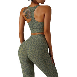 Low MOQ Custom Wear <b>Yoga</b> <b>Set</b> For Women Fashion High Quality Tight Fitness Wear Women <b>Yoga</b> <b>Set</b> - Product Image 6