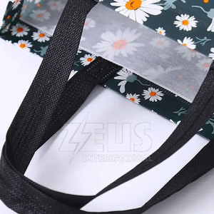 Solución moderna de transporte para una vida organizada y viajes: bolso tote con diseño funcional. - Product Image 4