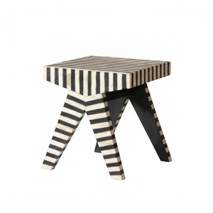Tabouret marocain artisanal en os incrusté, table d'appoint de luxe en résine, repose-pieds décoratif pour salon, chambre et mobilier d'hôtel - Vente en gros - Product Image 4