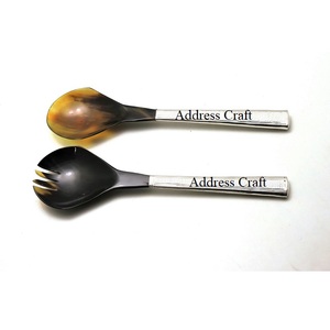 Ensemble de fourchettes et cuillères à salade en corne naturelle faites à la main en Inde, ustensiles de cuisine durables en bois pour mélanger les salades - Product Image 6