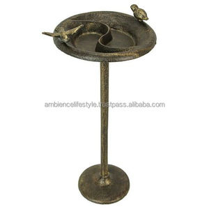 Bain d'oiseaux extérieur en métal de qualité supérieure, design élégant, construction robuste, revêtement résistant aux intempéries, parfait pour les oiseaux - Product Image 1