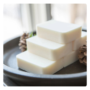 Savon à l'huile de coco sans plastique et zéro déchet – Barre corporelle végétale, végétalienne et sans cruauté animale - Product Image 2