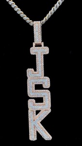 Collier pendentif lettre JCK de luxe plaqué or 18 carats avec diamants sertis en canal, chaîne torsadée, bijoux hip-hop pour homme - Product Image 1