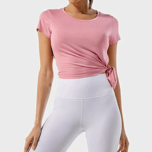 Services d'impression et de broderie personnalisés OEM, t-shirt crop top, produit d'exportation très demandé, t-shirt crop top - Product Image 6