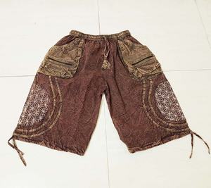 กางเกงขาสั้นผู้ชายผ้าฝ้ายสโตนวอชสไตล์ฮิปปี้โบฮีเมียน GC-AP-975 ขายส่งจากอินเดีย - Product Image 1