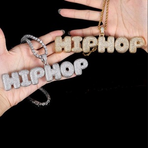 Pendentif Lettre Capitale Personnalisée Hip Hop en Diamant Moissanite Entièrement Sertie, Breloque Lettre Bulle en Argent 925 avec Sertissage Clos, Cadeau - Product Image 2
