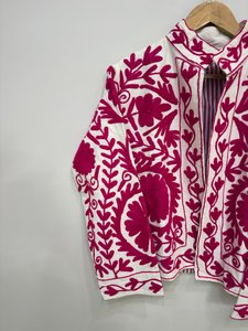 Veste en velours rose brodée à la main, style Suzani, pour femme, veste en coton, veste d'hiver, veste bohème, veste de festival - Product Image 5